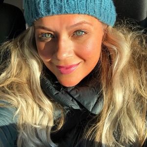 Meet your Posher, Cee